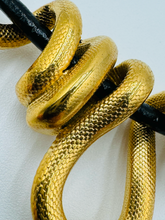 Load image into Gallery viewer, FALYNX NECKLACE